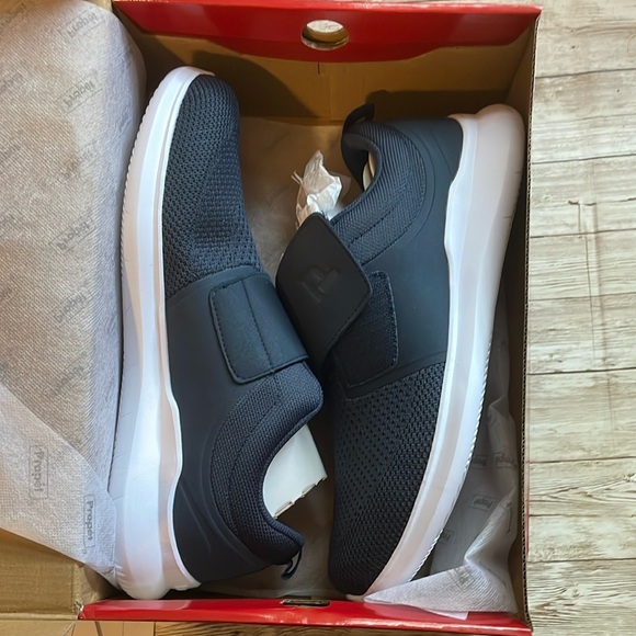 🆕 Propét Men's Viator Strap Walking Sneaker Shoes Footwear Navy Blue 11 - Picture 10 of 14